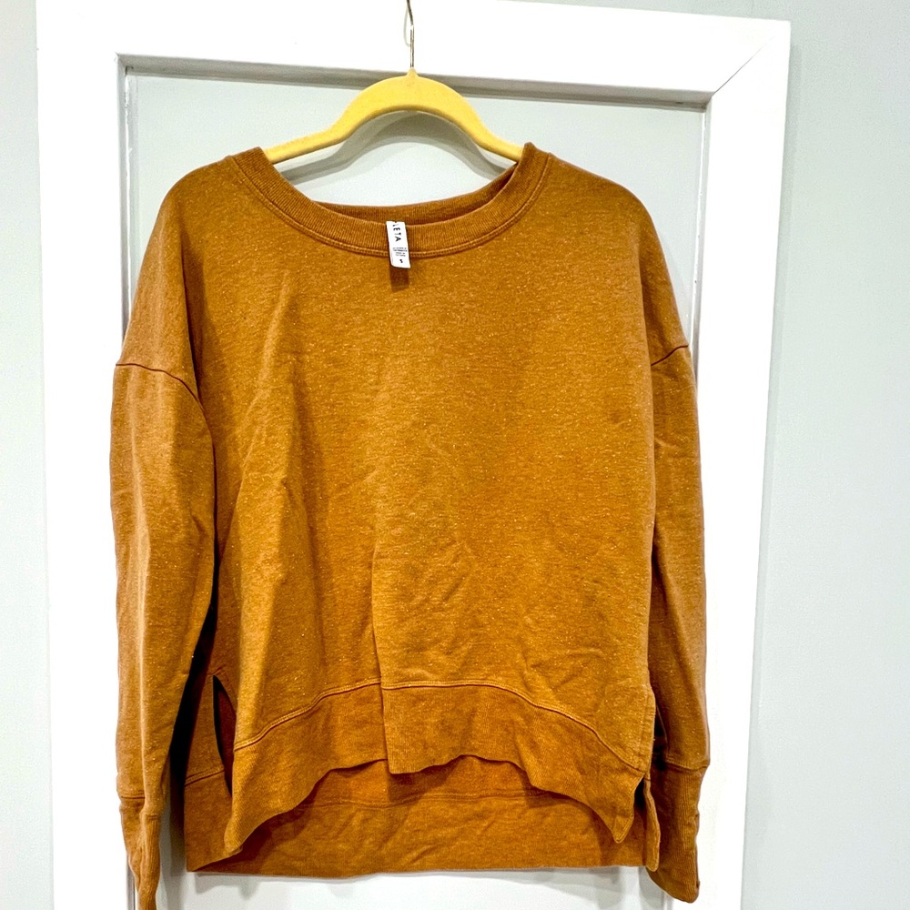Athleta sweater